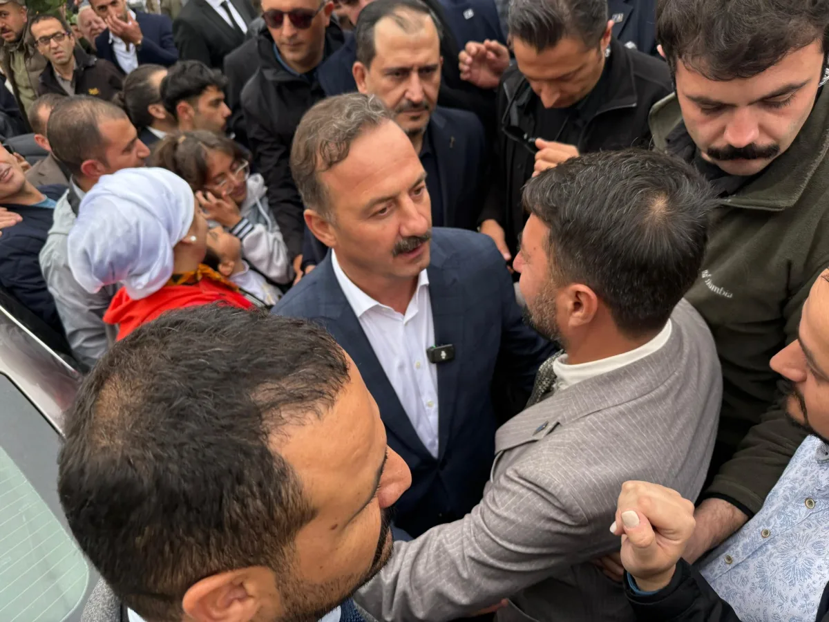 Anahtar Parti Malatya İl Başkanlığı Genel Başkan Ağıralioğlu Erzurum'da Yalnız Bırakmadı.