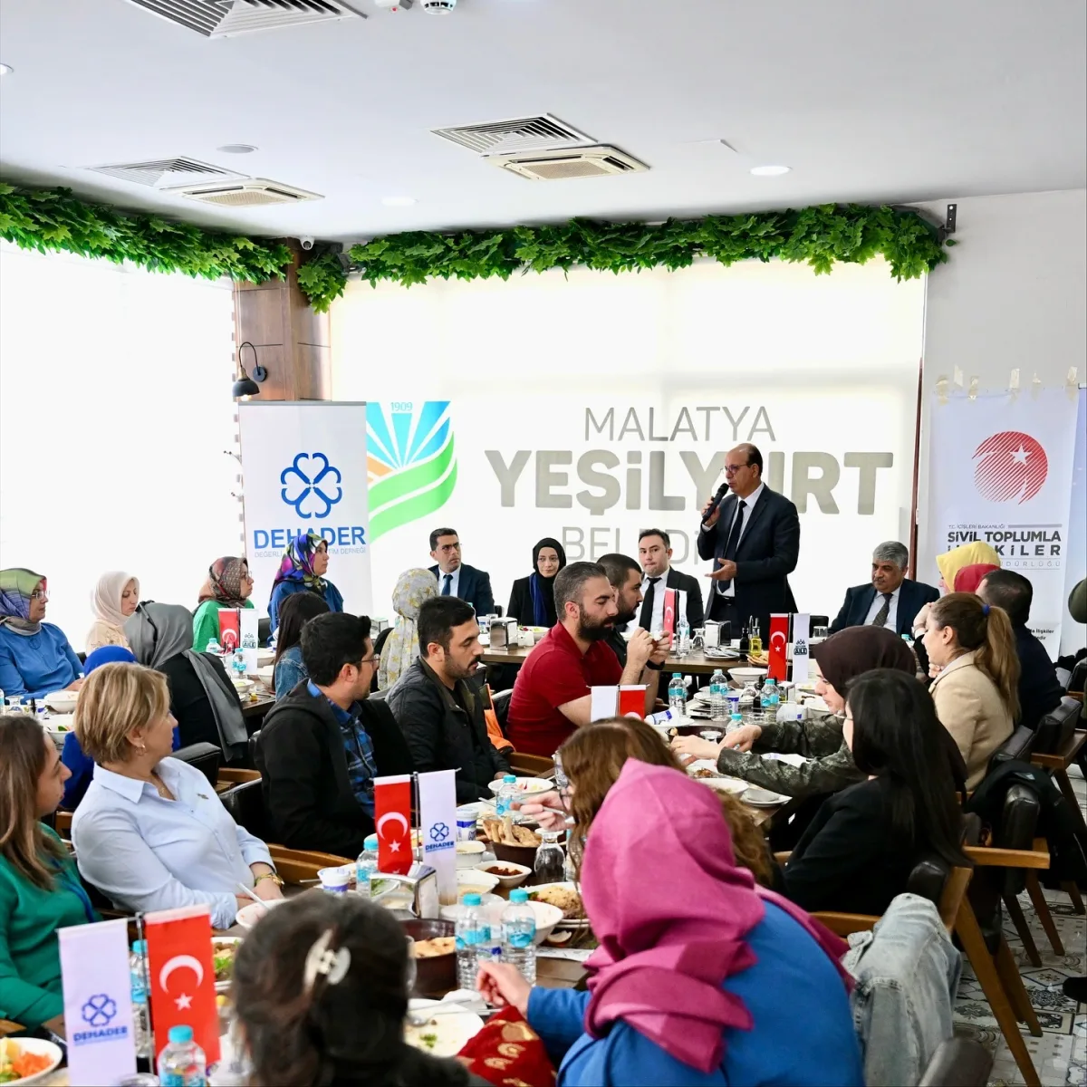 Yeşilyurt Belediyesi’nin Ev Sahipliğinde ‘Aile Mentörlüğü’ Eğitim Programı Tamamlandı