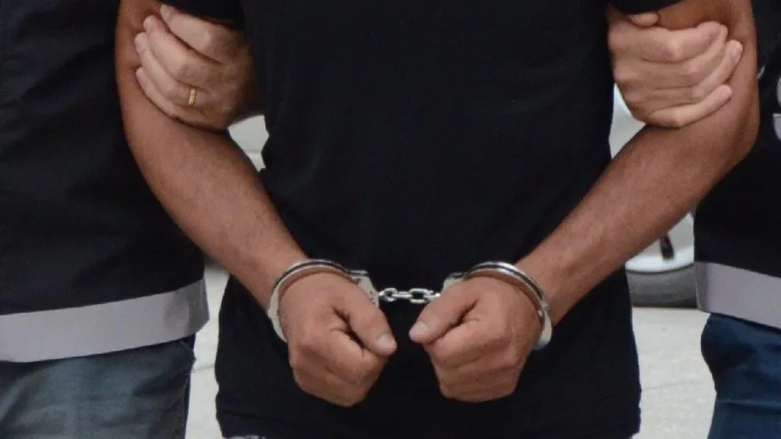 Yeşilyurt’ta 17 Yıl Sonra Gelen Adalet: Kasten Öldürme Suçundan Aranan Şahıs Yakalandı