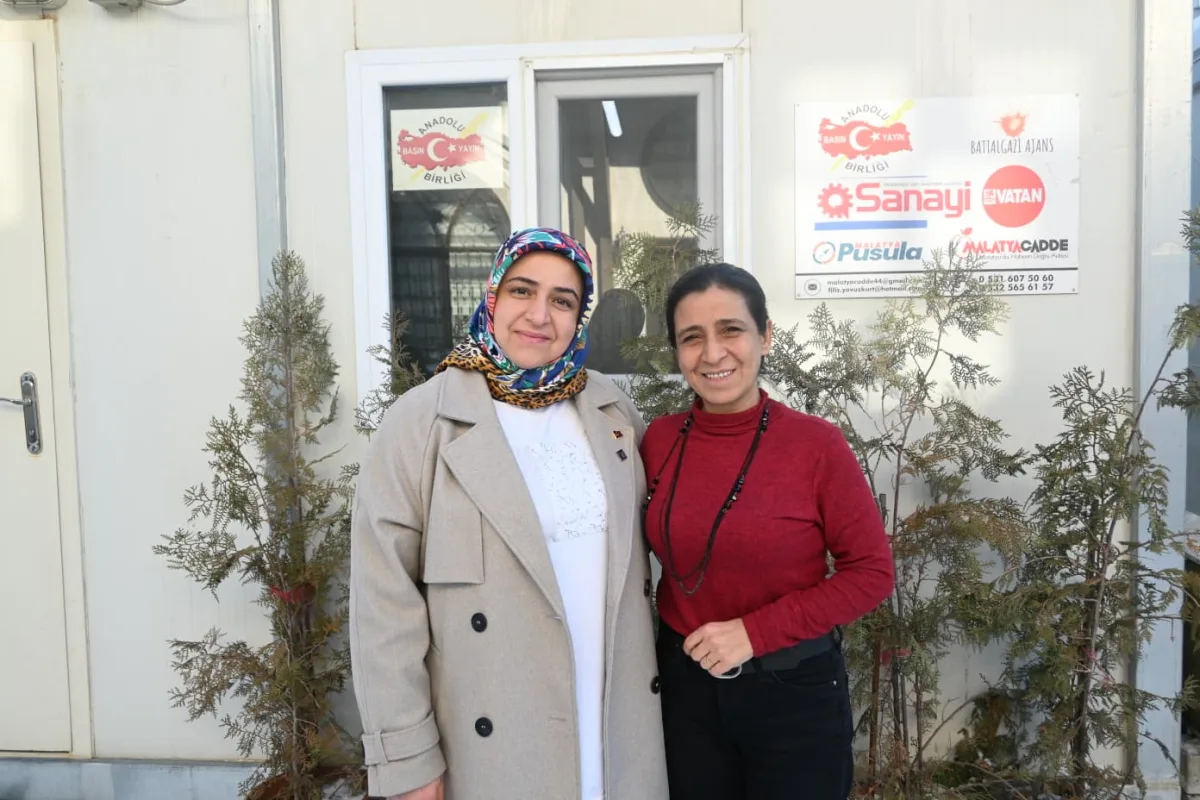 Anahtar Parti Malatya Kadın Kolları’ndan Basın Emekçilerine 10 Ocak Ziyareti