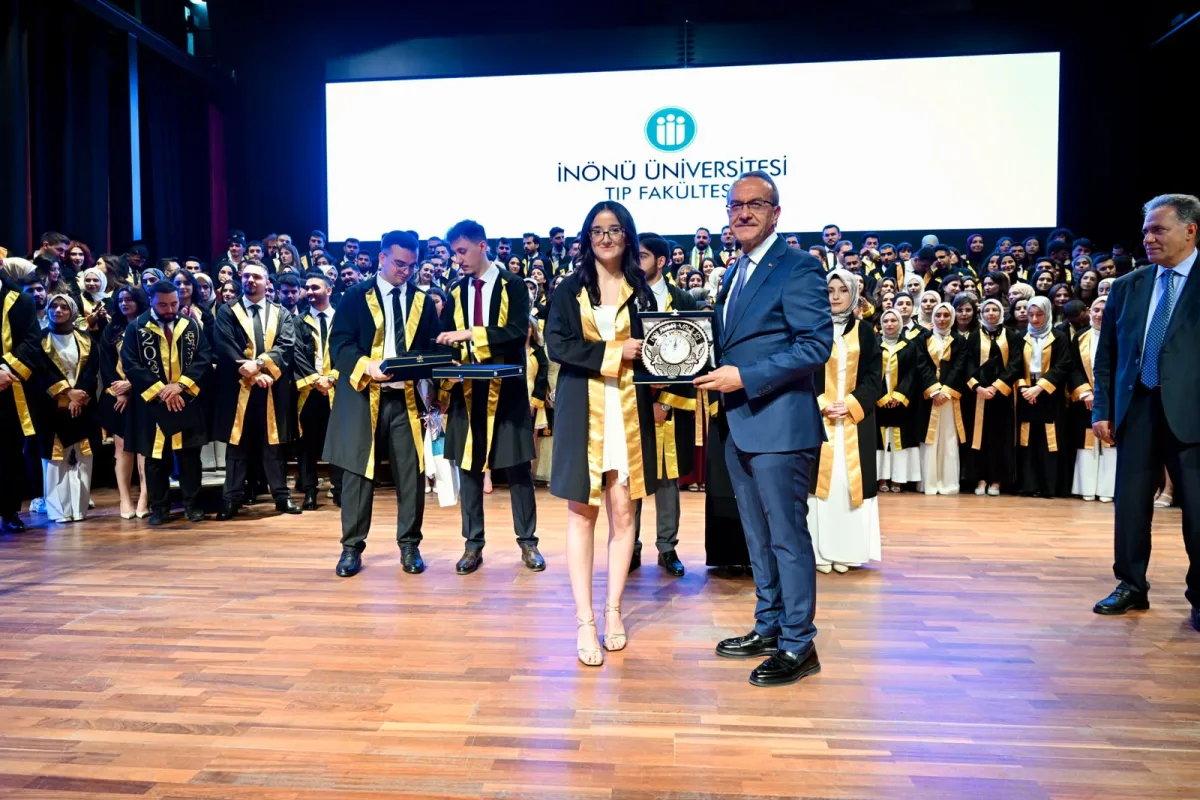 İnönü Üniversitesi Tıp Fakültesi’nde Yeni Doktorlar Uğurlandı