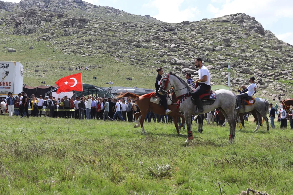 11. Drejan Şenlikleri'nde Büyük Buluşma: Binlerce Kişi Bir Araya Geldi