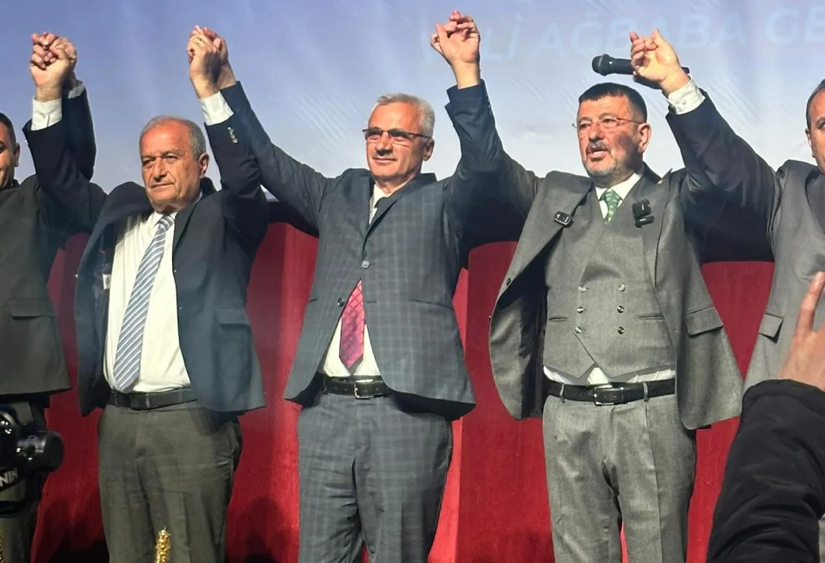 Arguvan'da CHP Alarmı: Çok Sayıda İsim Partiden Ayrıldı