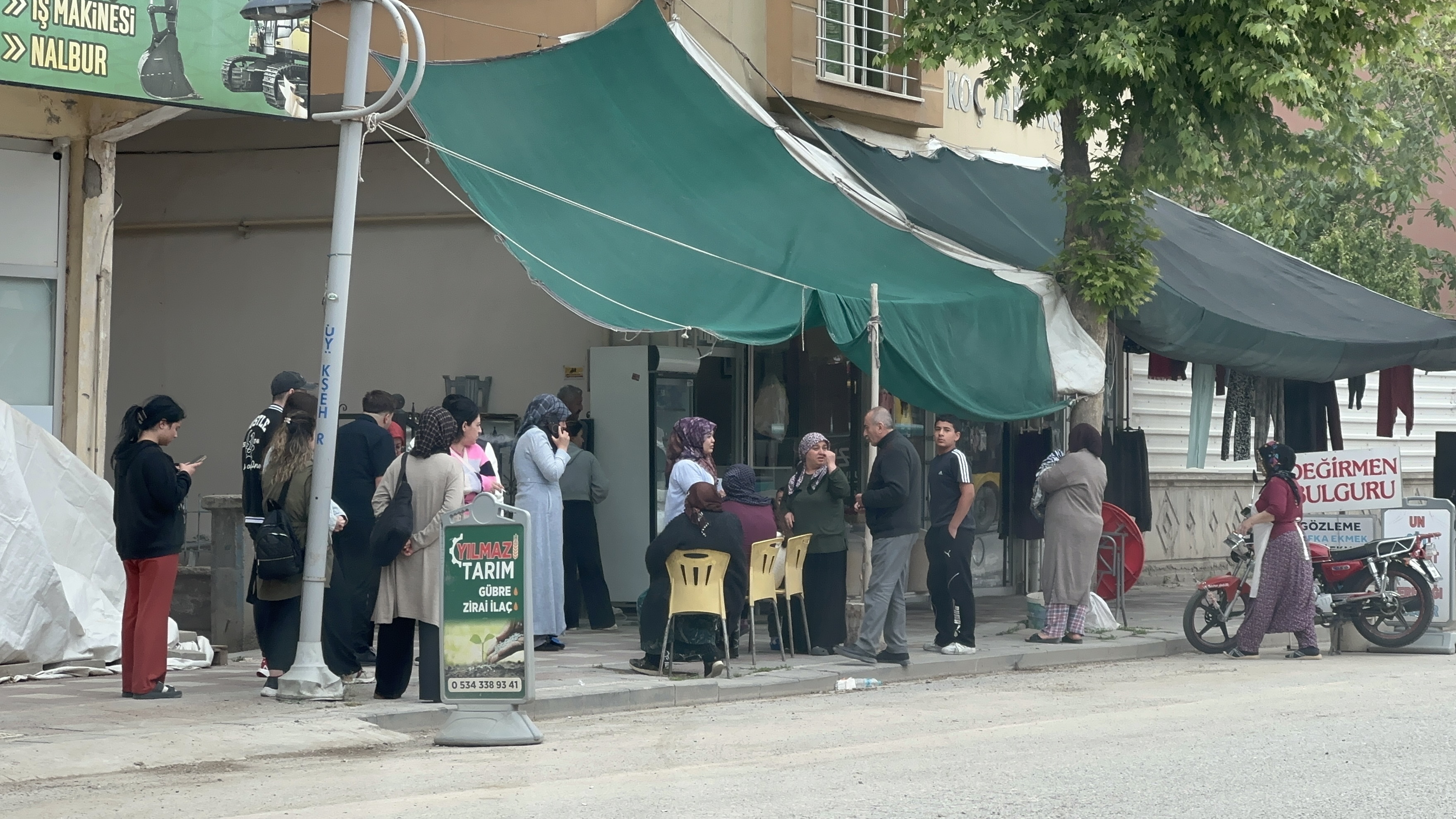 5.6’lık Deprem Malatya’yı Sokağa Döktü
