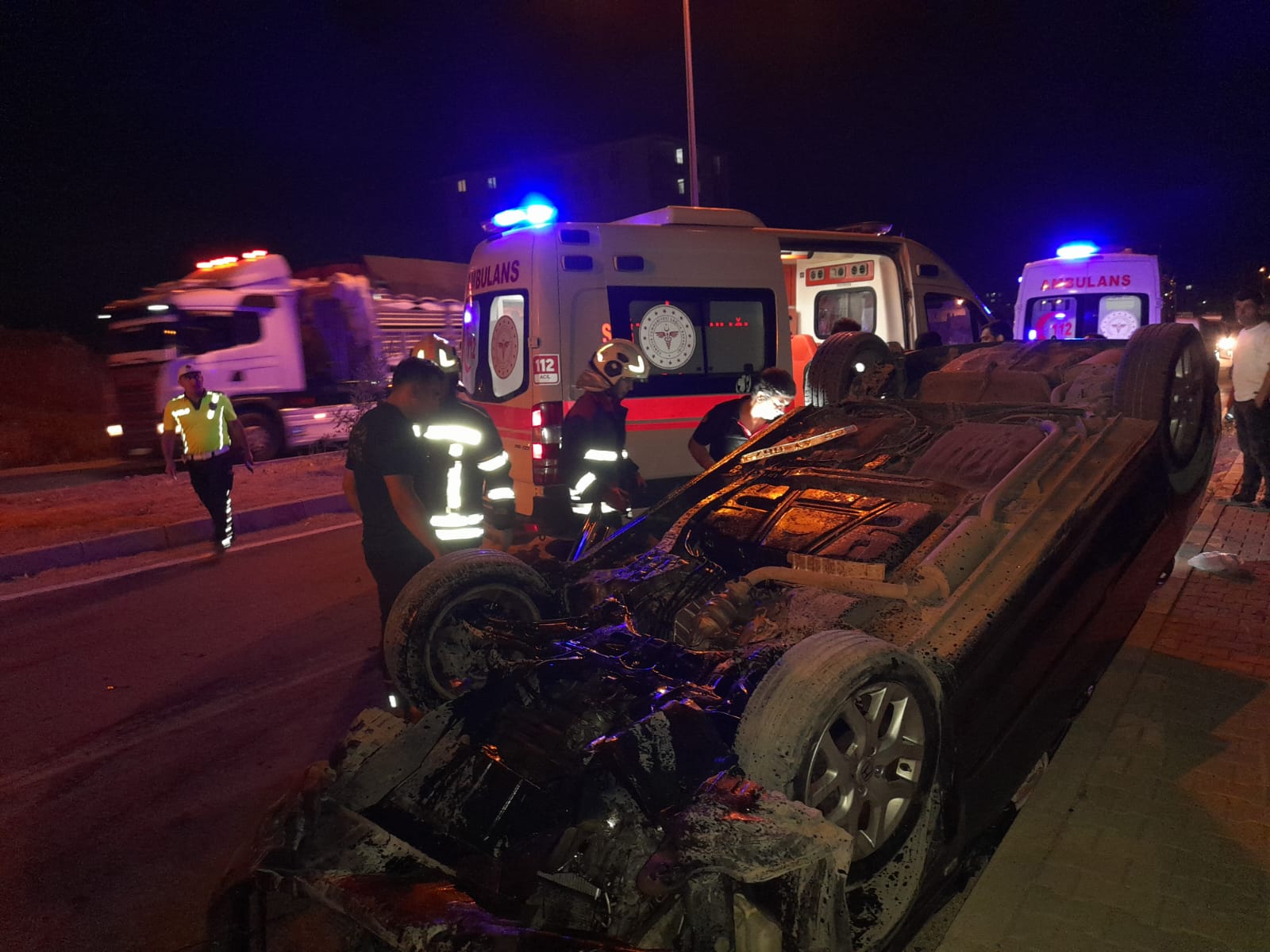 Adıyaman Yolu’nda Trafik Kazası: Yaralı Vatandaş Sağlık Ekiplerine Teslim Edildi