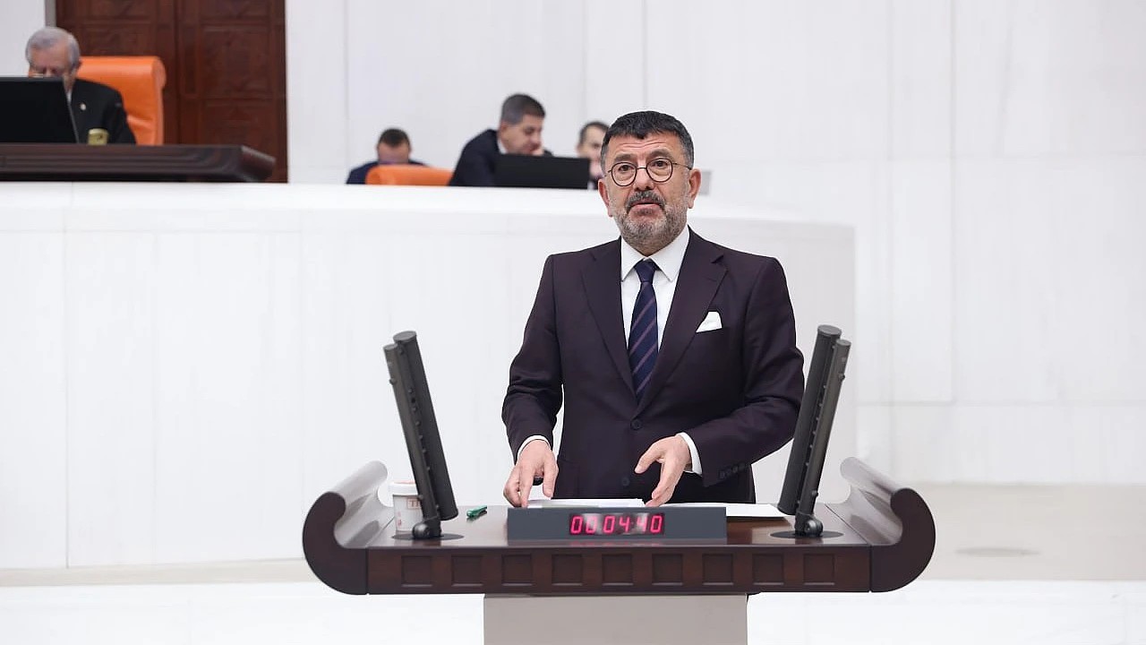 Ağbaba’dan Özal Ve Hamido Mesajı