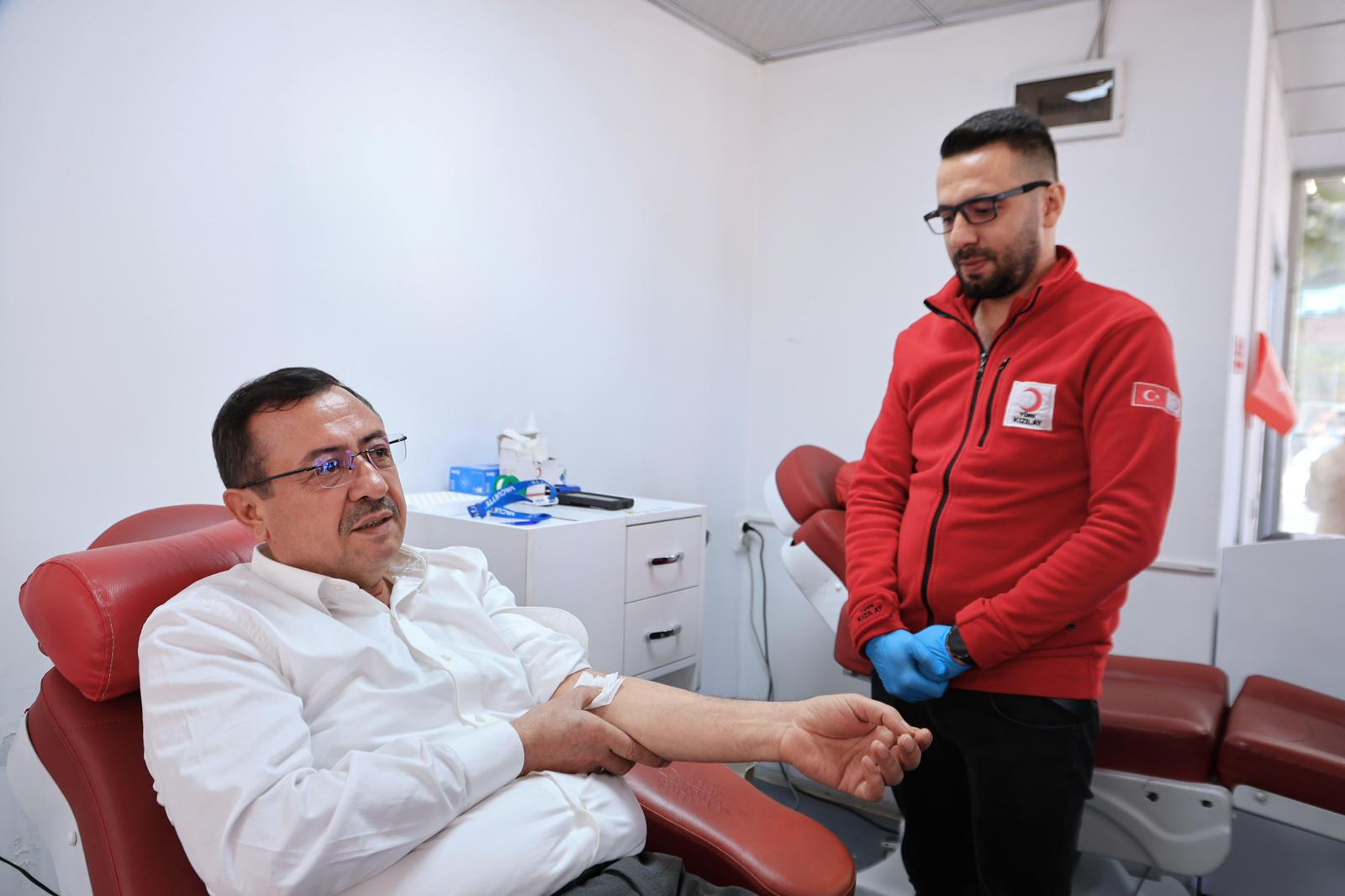 AK Parti Malatya Teşkilatından Kızılay Haftası’nda Kan Bağışı Kampanyası