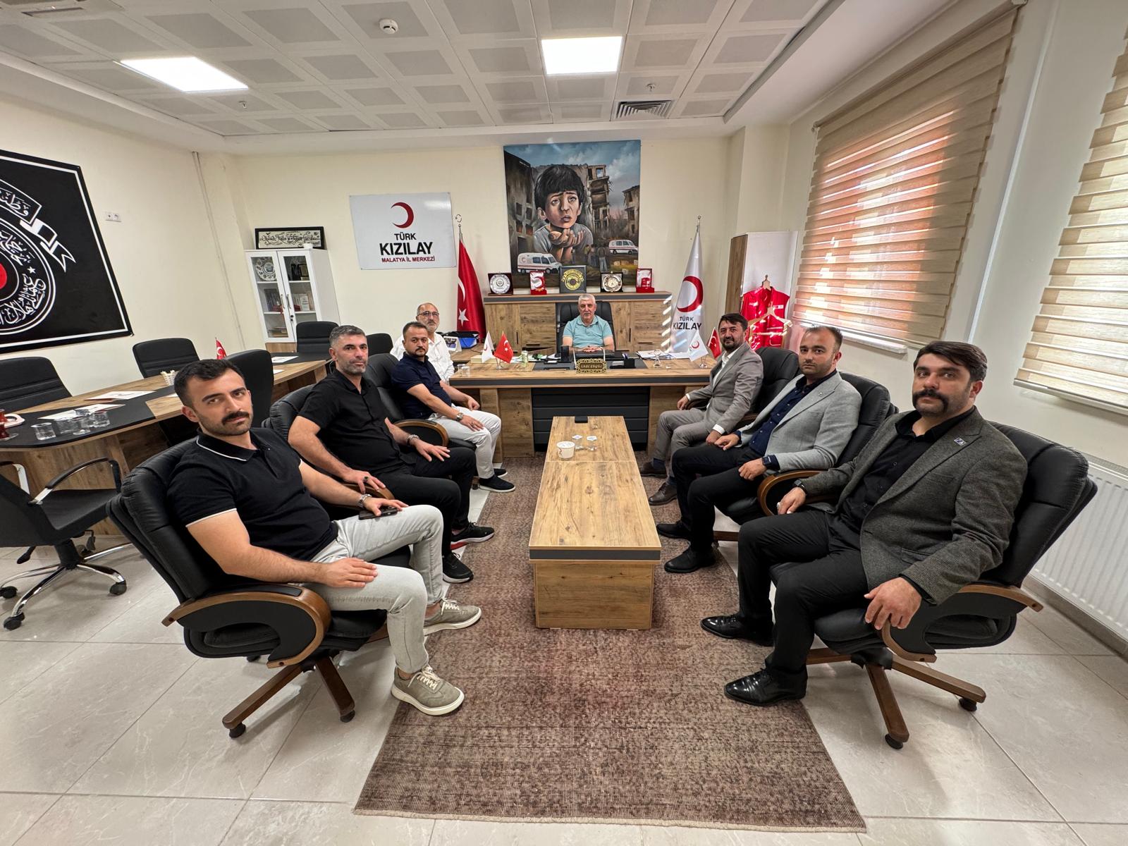 Anahtar Parti İl Başkanı Erdoğan Zelyurt’tan Kızılay’a Teşekkür Ziyareti.