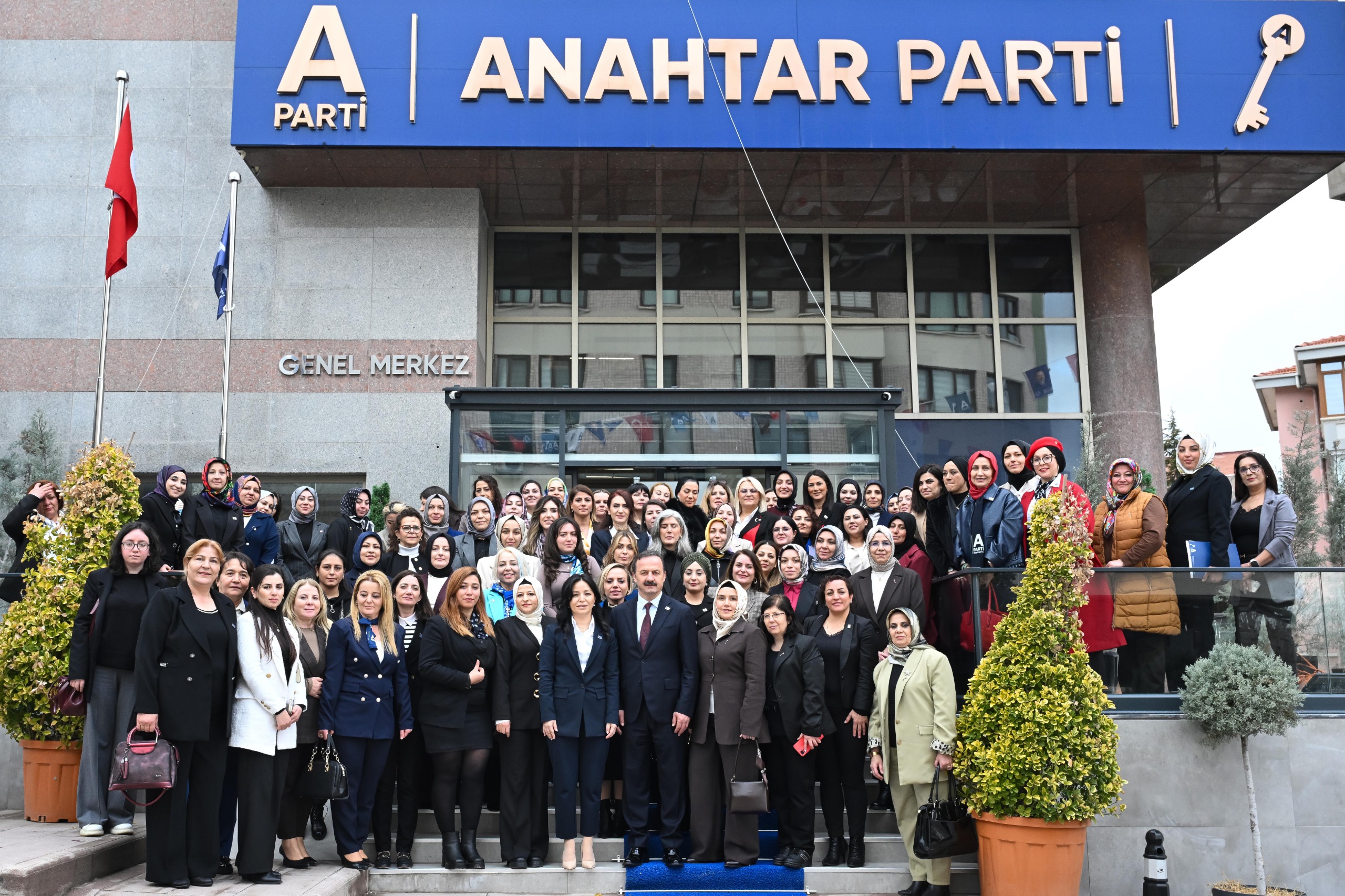 Anahtar Parti Kadın Kolları’ndan ‘100 Bin Kadın Üye’ Hedefi