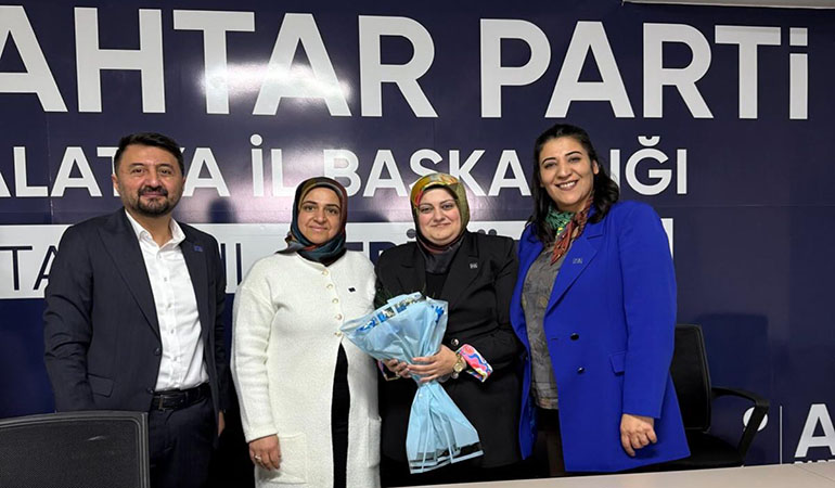 Anahtar Parti Kadın Kolları’ndan Malatya’da Ramazan Ziyaretleri