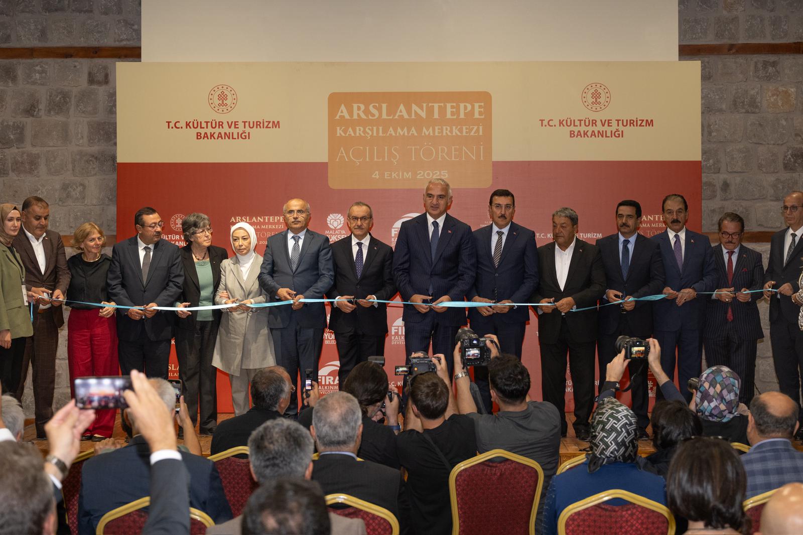 Arslantepe’nin Işığında” Sergisi Açıldı