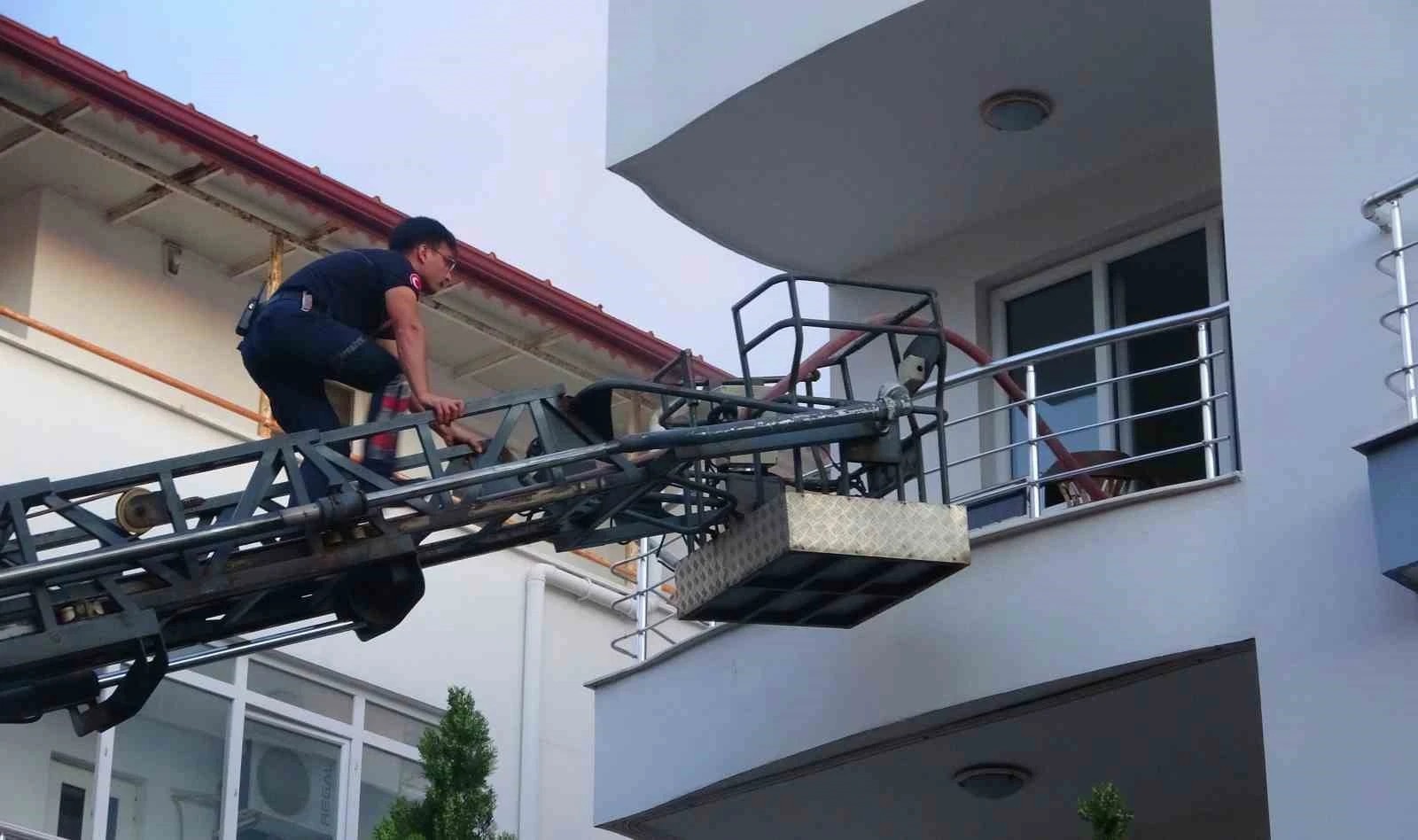 Balkondan Müdahale Hayat Kurtardı: Antalya’da Dram Dolu Olay