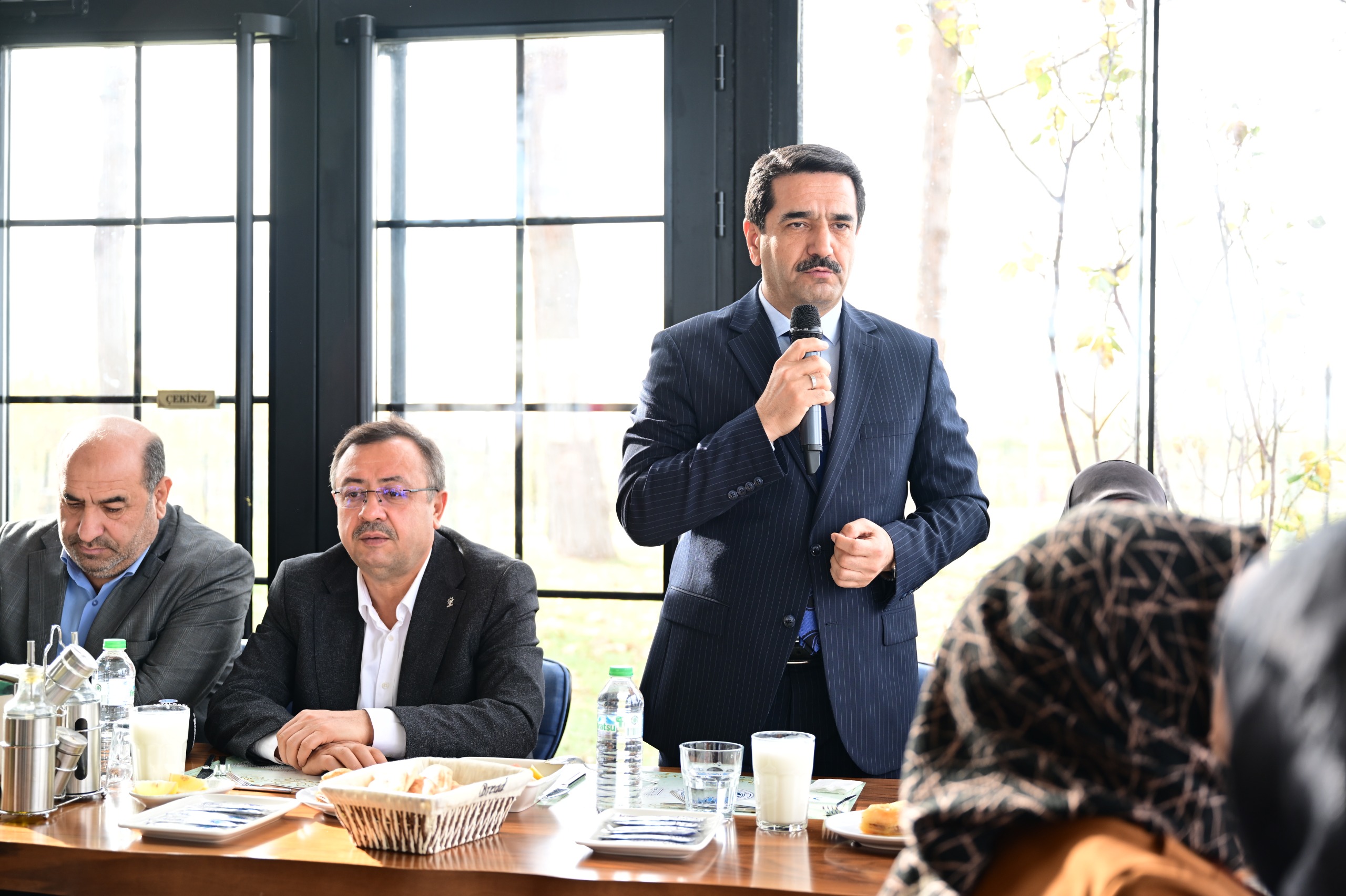 Başkan Taşkın Ak Parti Kadın Kolları Mahalle Başkanları Toplantısına Katıldı