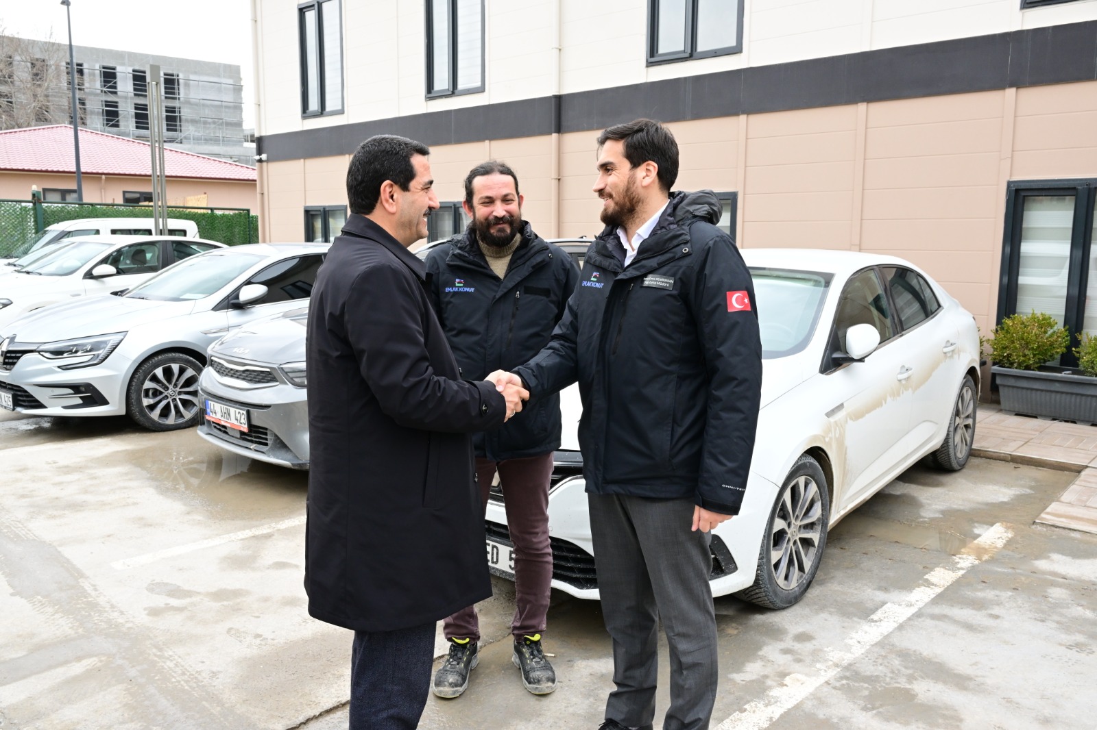 Başkan Taşkın, Akpınar Çarşı Merkezi’nde İncelemelerde Bulundu