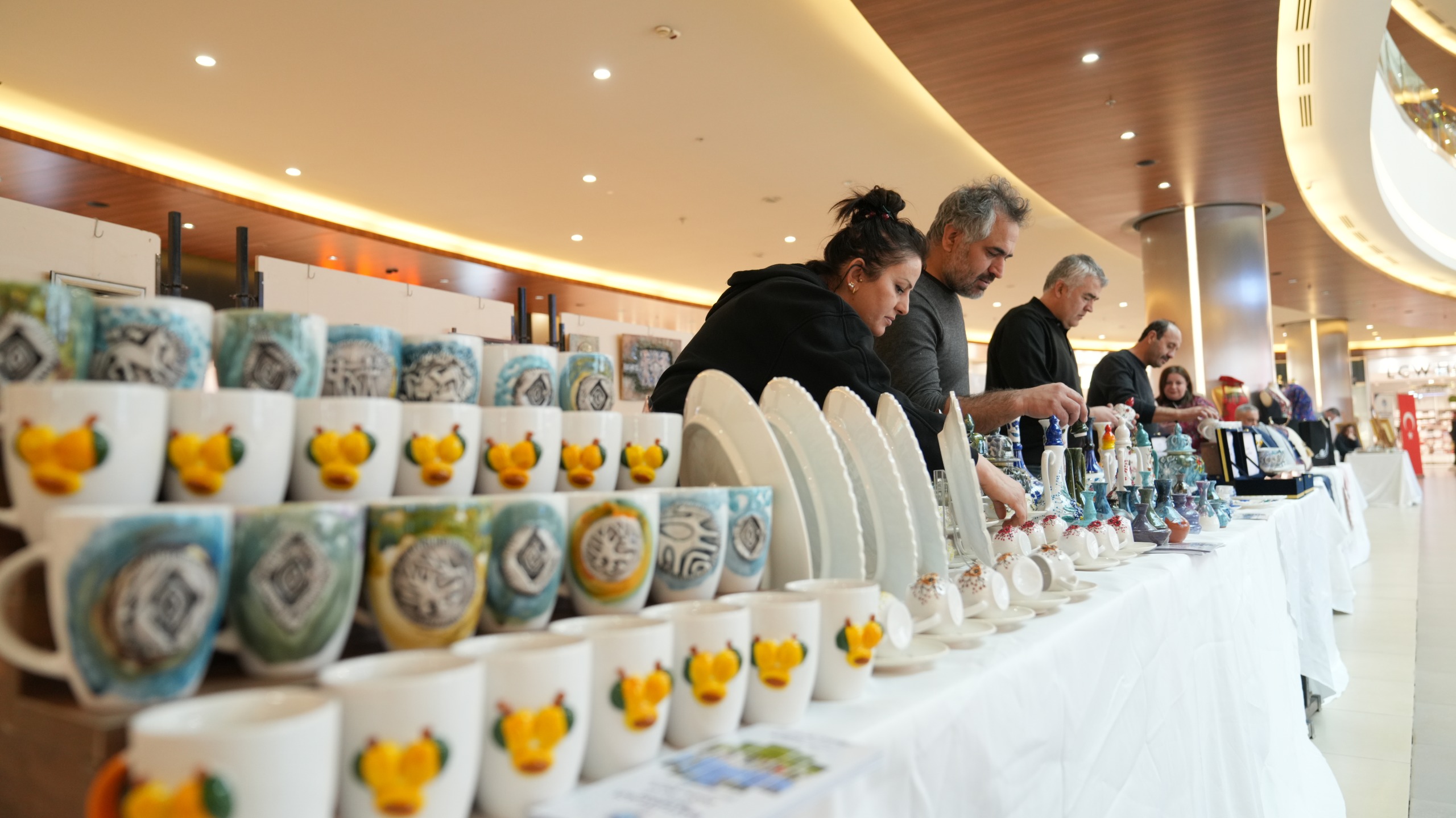 Battalgazi Belediyesi’nden  El Emeği Ürünleri Avm’de Sergileniyor