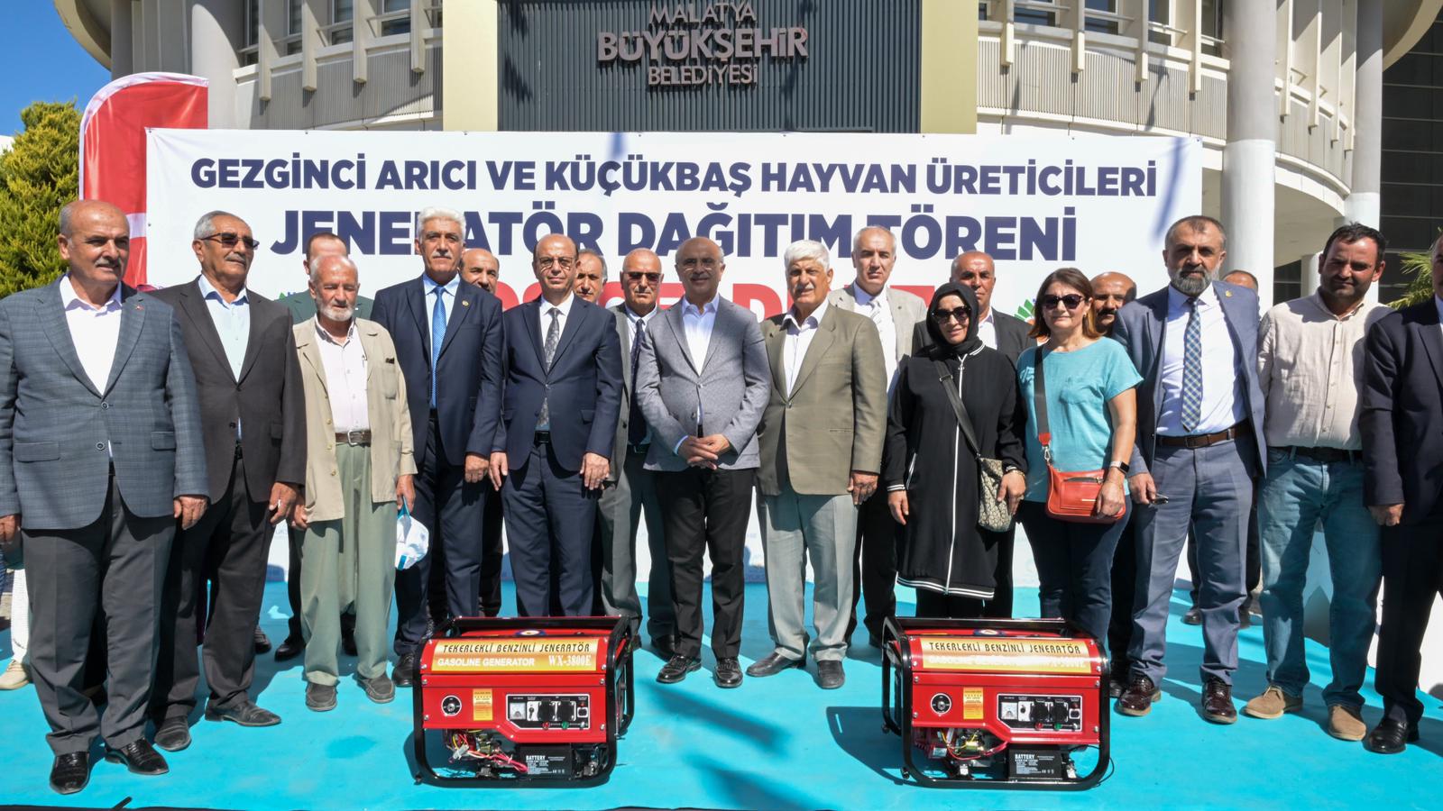 Büyükşehir Belediyesinden Üreticilere Jeneratör Ve Sıvat Desteği