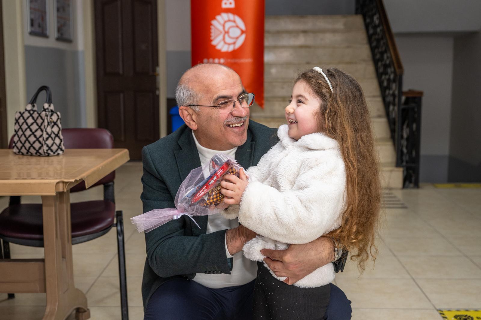 Büyükşehirden Öğrencilere Ücretsiz Eğitim Desteği