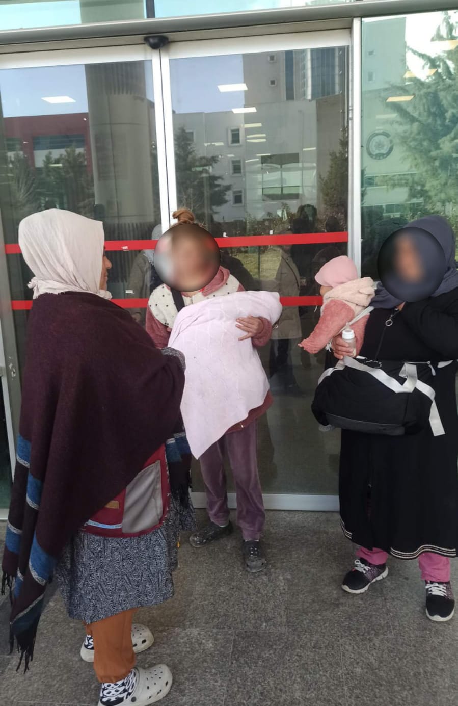 Dilencilik Yapan 3 Kişiye İşlem Yapıldı