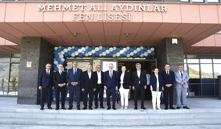 “En Büyük Yatırım Eğitimdir” Cömertoğlu’ndan Aydınlar’a Övgü