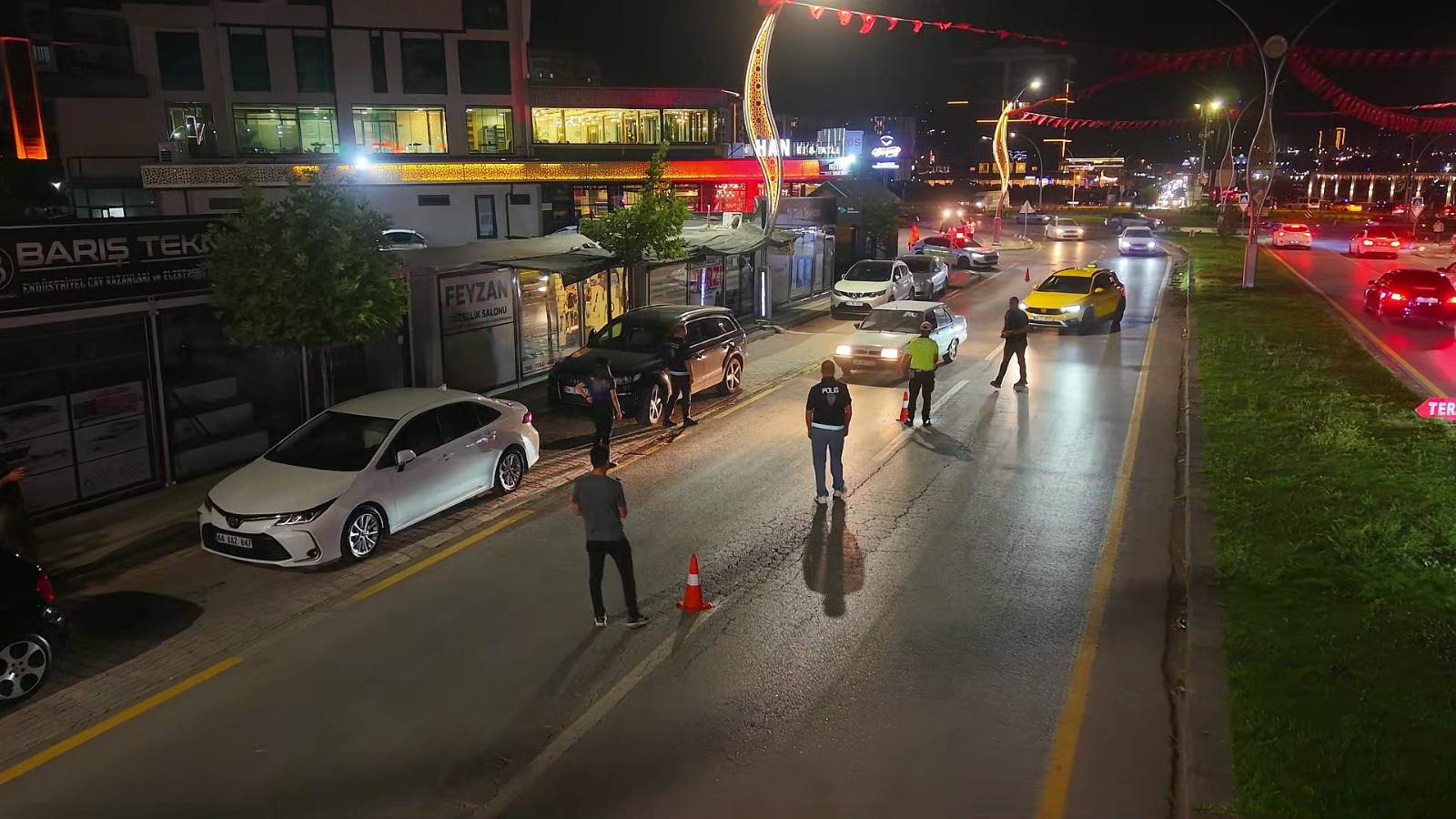 Malatya'da Eş Zamanlı Huzur Operasyonu: 13 İlçede Denetim