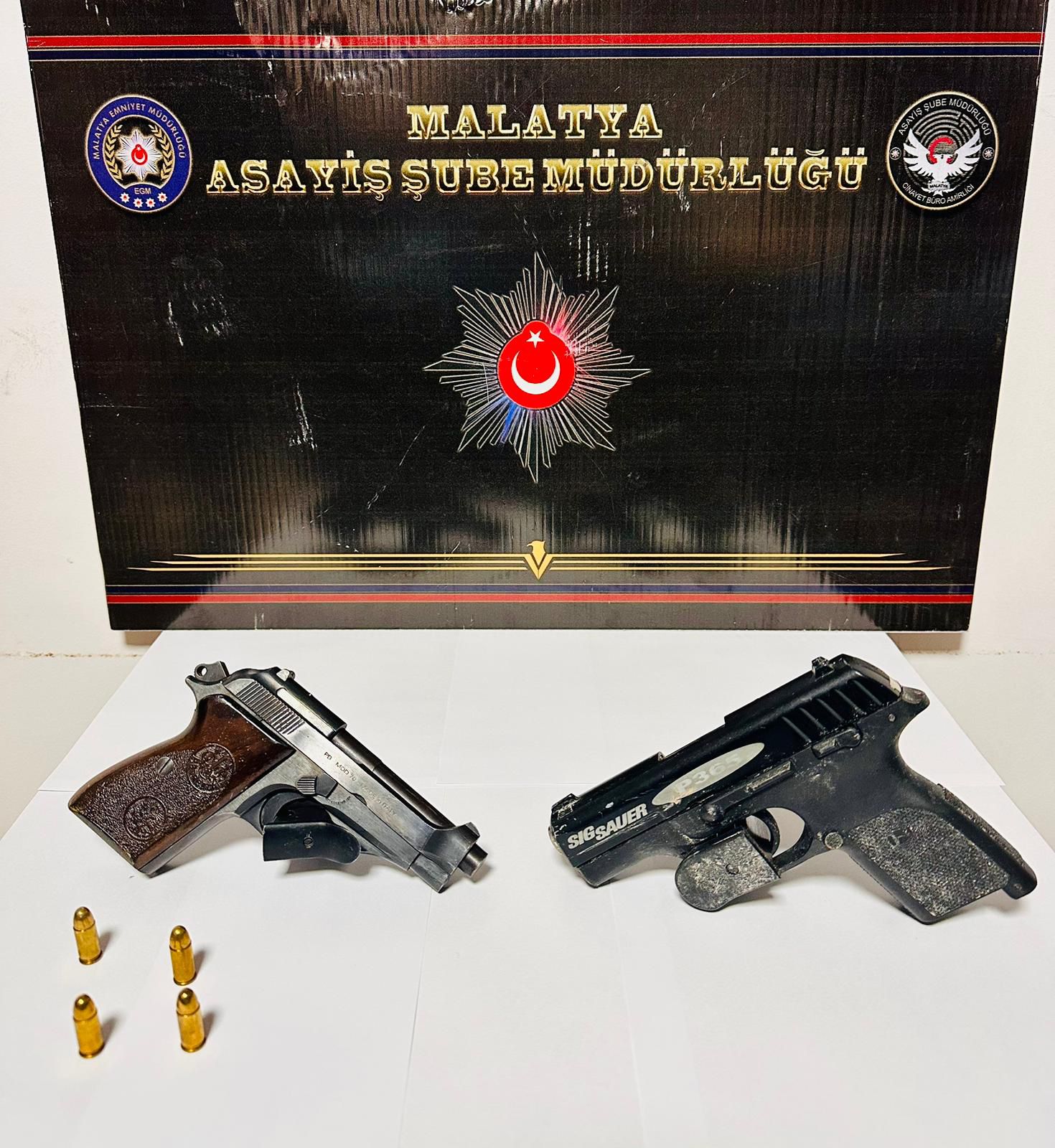 Malatya’da Hayvan Pazarı Yakınlarında Silahlar Konuştu: 4 Yaralı