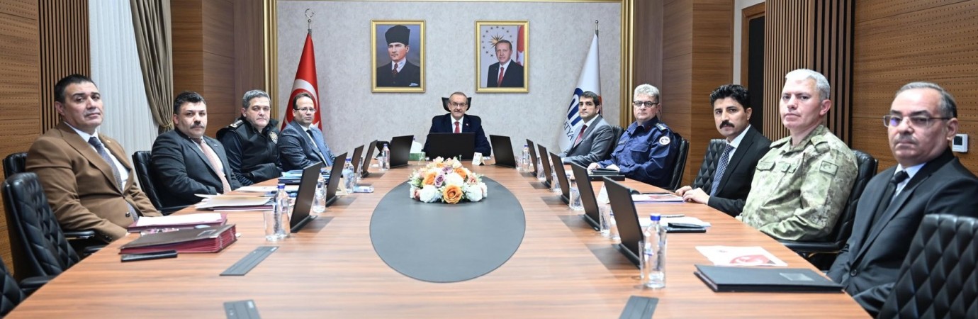 Malatya’da Kamu Düzeni Masaya Yatırıldı: Güvenlik ve Asayiş Toplantısı Yapıldı