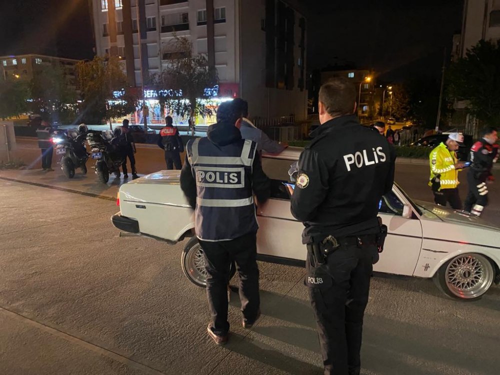 Malatya’da Kasten Yaralama Olayı: 2 Yaralı