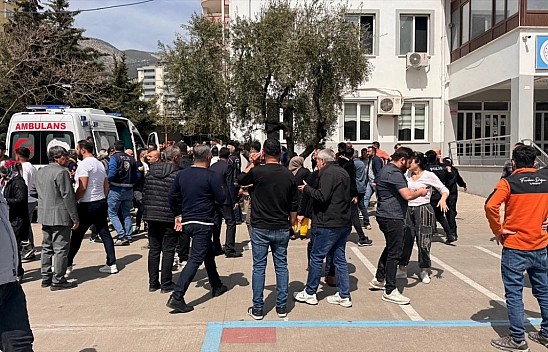 Malatya’da Lise Öğrencileri Arasında Bıçaklı Kavga: 4 Yaralı