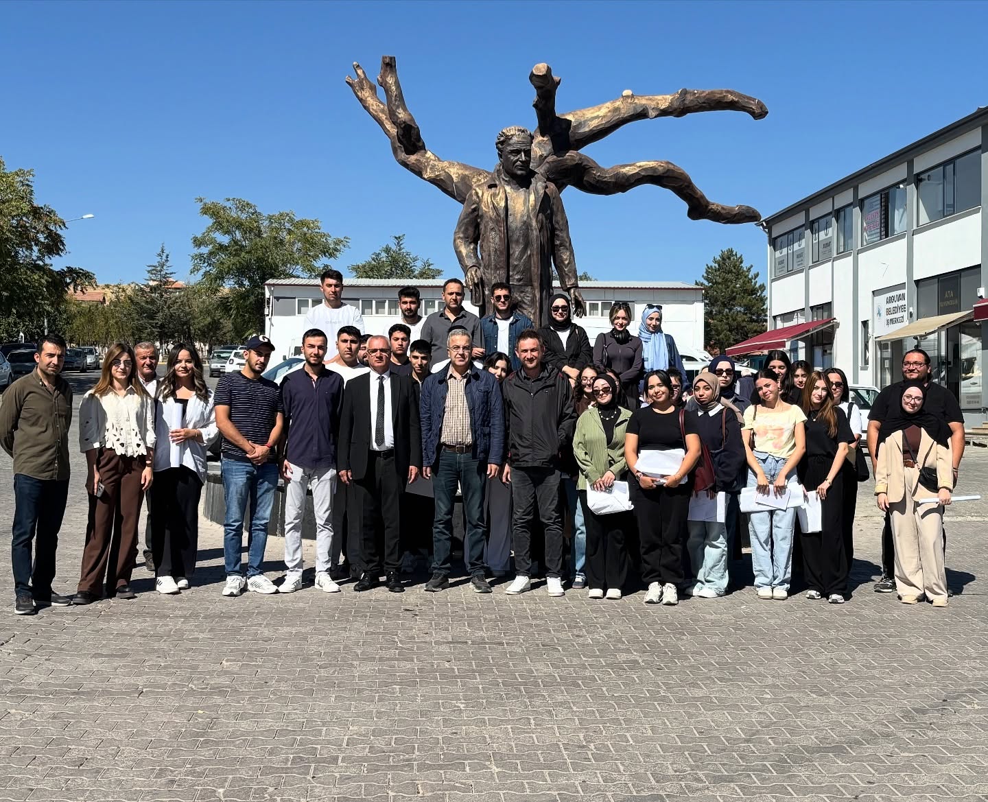 Arguvan’da: İlçe Meydanı ve Çevresi İçin Proje Hazırlayacaklar