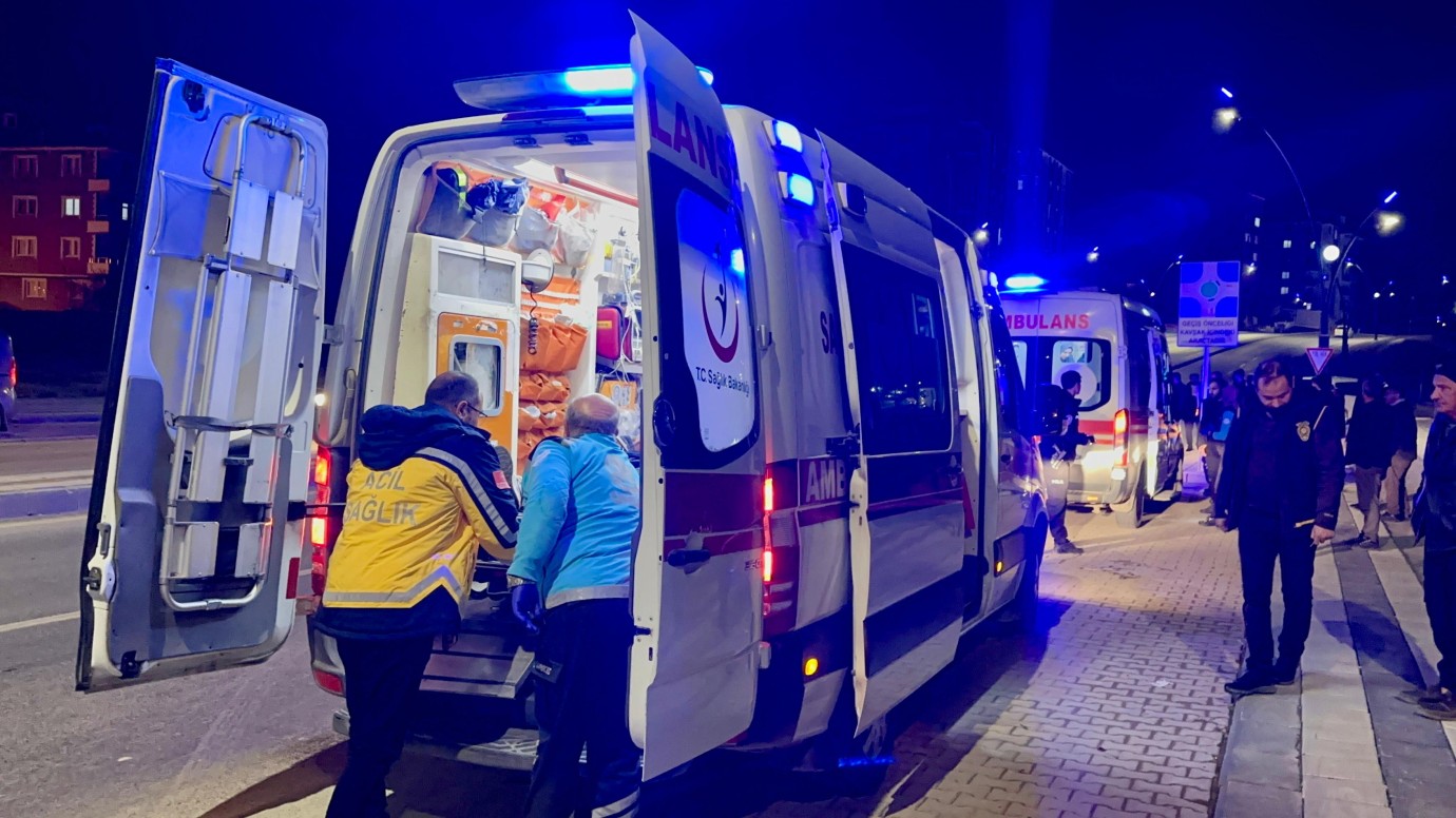 Pütürge’de Beton Mikseri Devrildi, Sürücü Hayatını Kaybetti