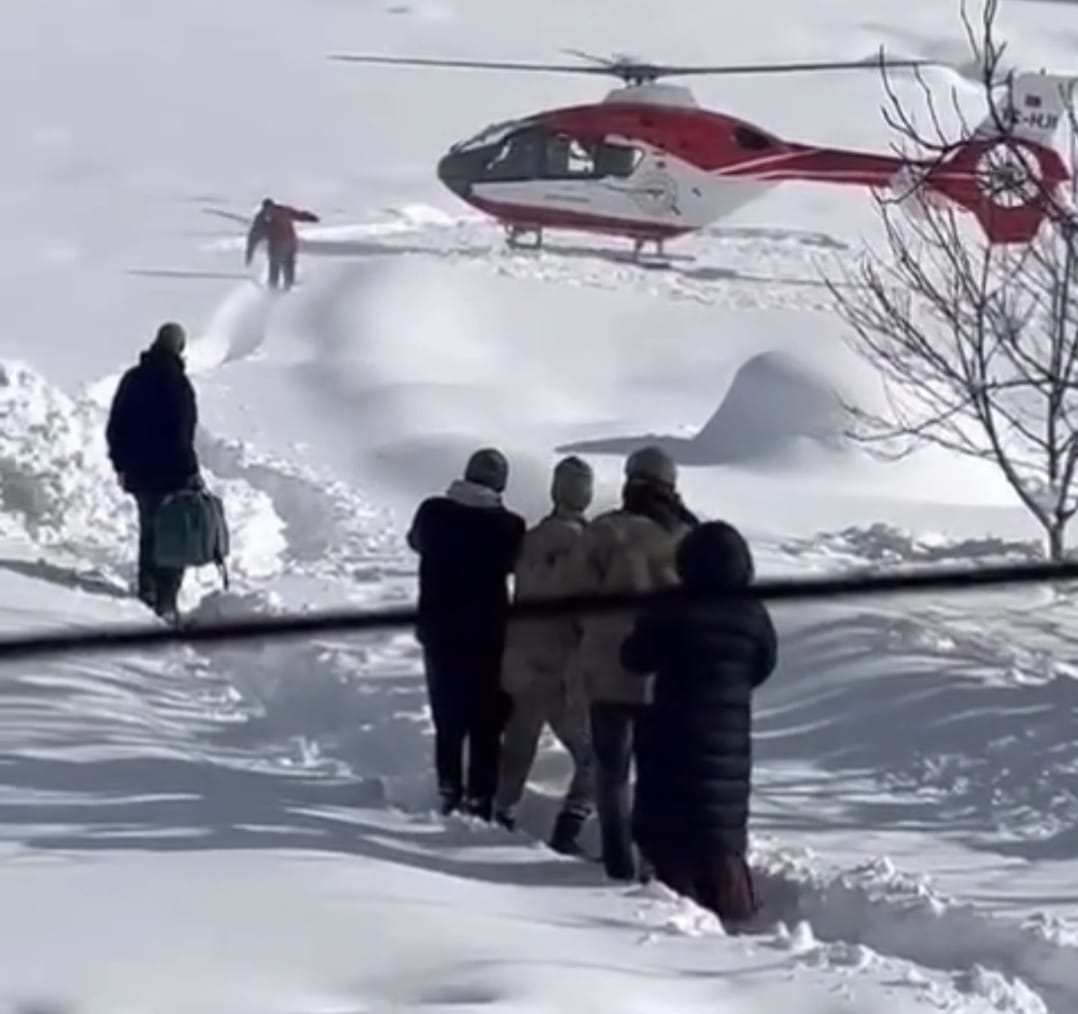 Pütürge’de Hasta Bebek İçin Zamanla Yarış: Ambulans Helikopter Havalandı