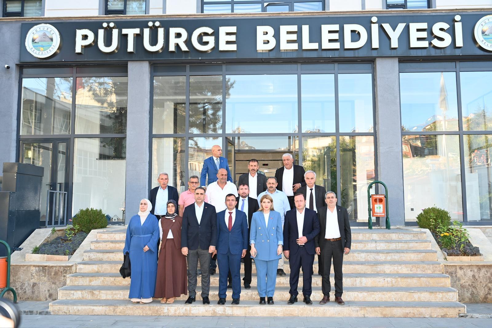 Pütürge’de Partililer İle Bir Araya Geldi, Öncelikli Projeleri Yerinde Değerlendirdi