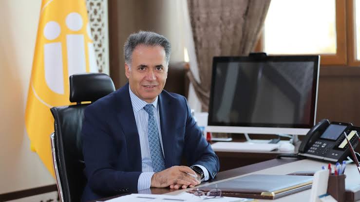 Rektör Akpolat başarılı işlere imza atıyor