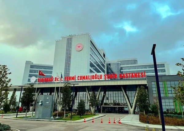 “Sağlıkta Şiddet Bitmiyor! Randevu Tartışması Doktora Saldırıyla Sonuçlandı”