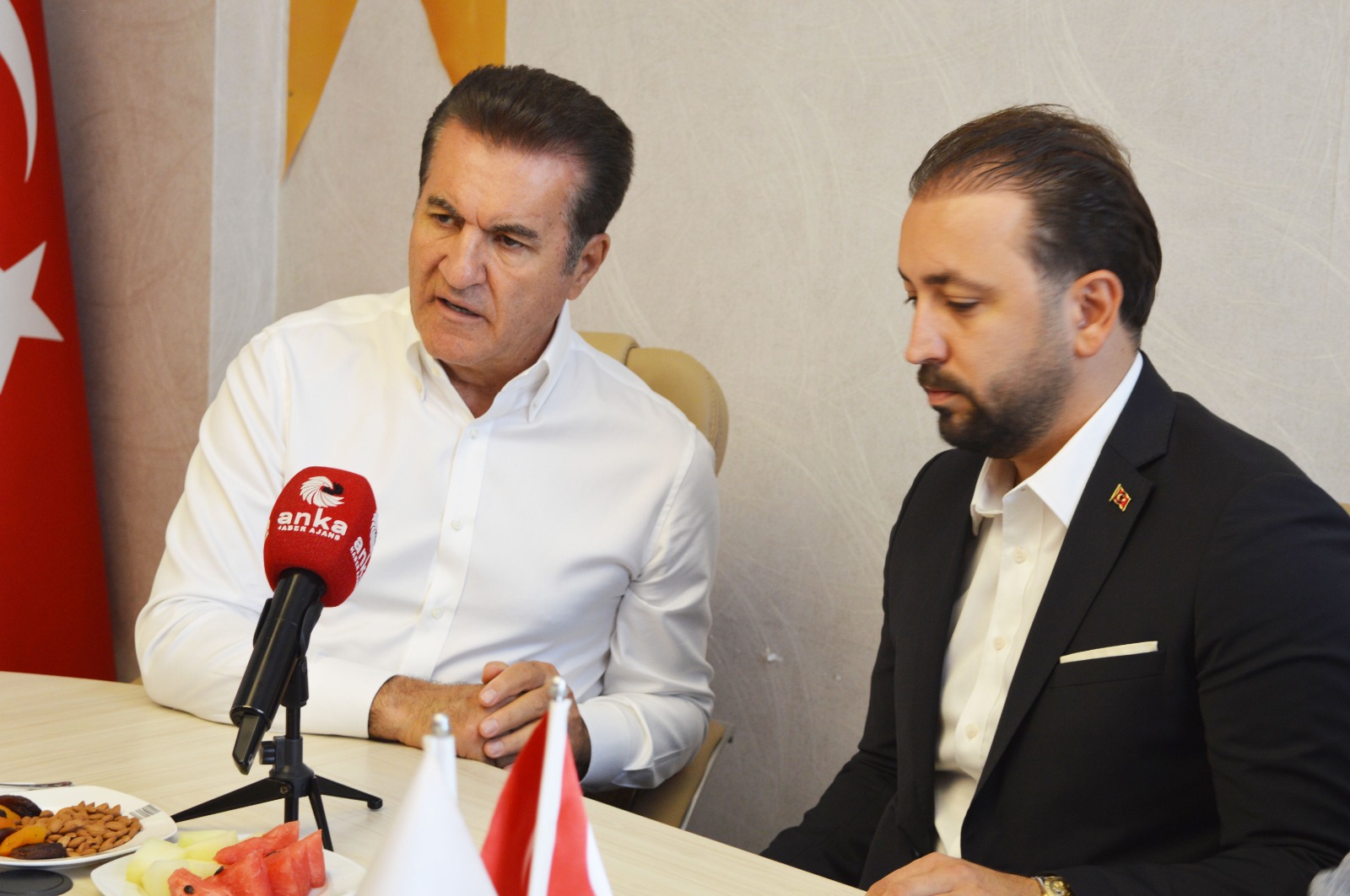 Sarıgül’den Malatya’da İnşaat ve Kayısı Üreticilerine Destek Çağrısı