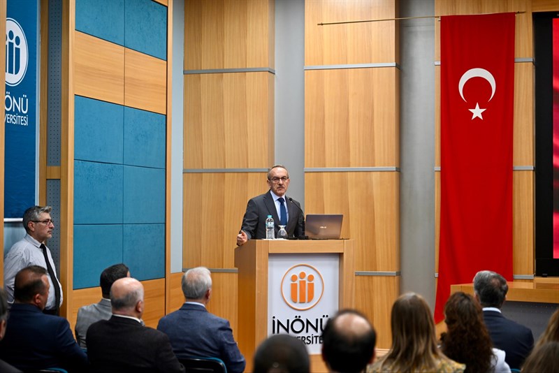 Üniversite Yöneticilerine Yönelik Eğitim Programı Gerçekleştirildi