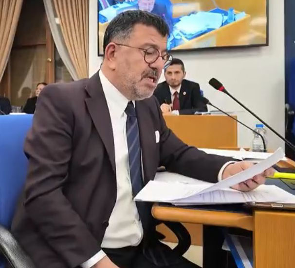 Uraloğlu, Ağbaba’nın Soru Ve Taleplerini Cevap Verdi