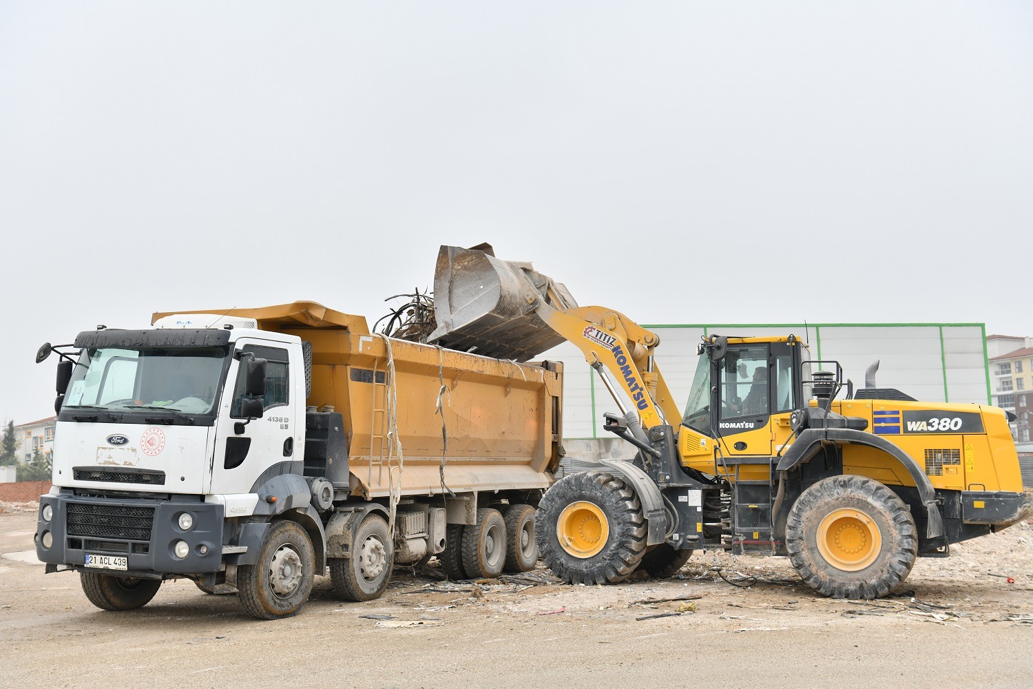Yeşiltepe’de Hafriyat Alanı Temizlendi, Mahalle Nefes Aldı!