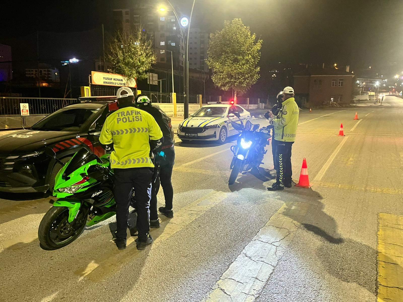 Yüzakı Caddesi’nde Asayiş ve Trafik Denetimi