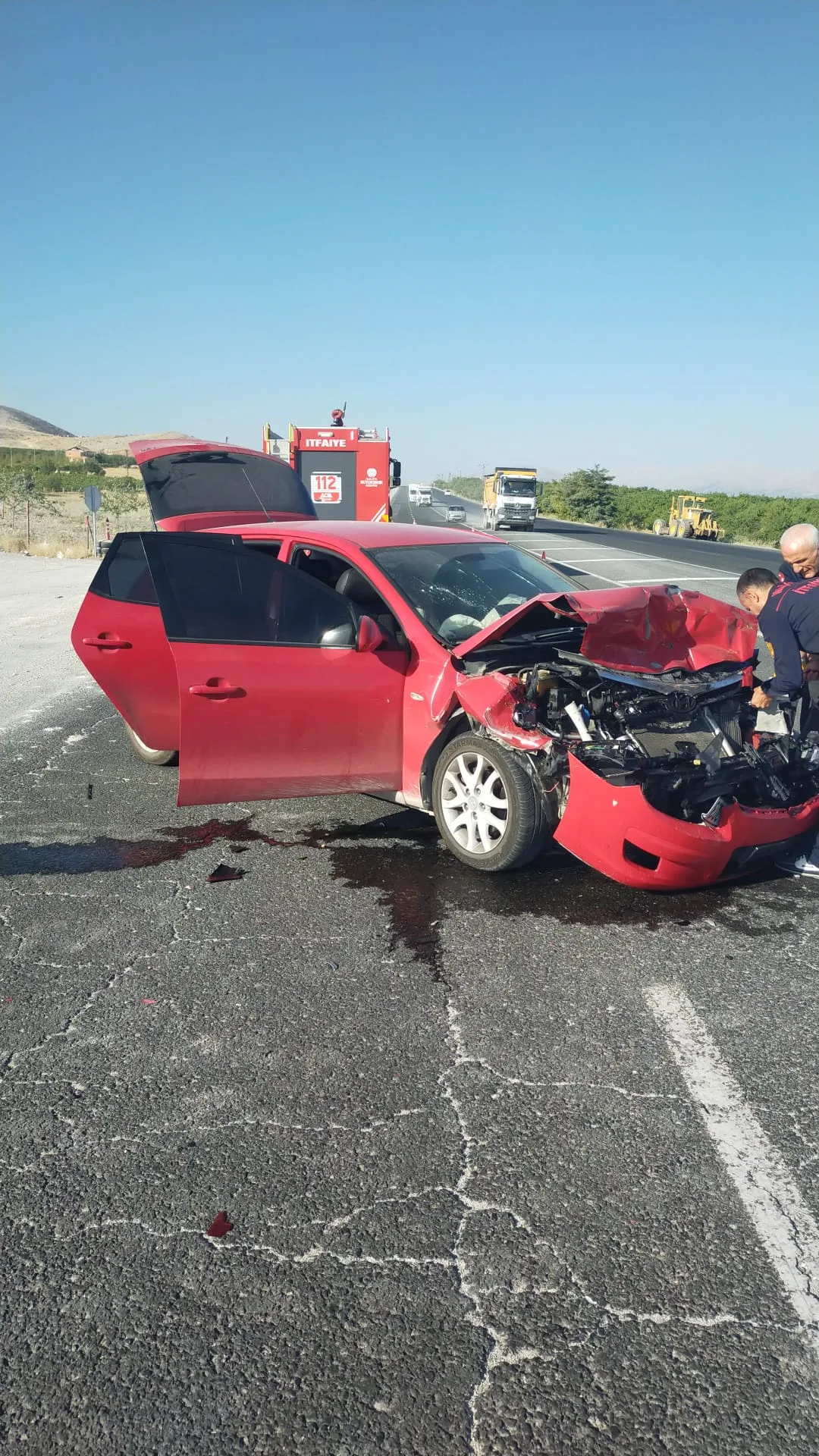 Gölbaşı Yolu Üzerinde Trafik Kazası 5 Kişi Yaralandı.