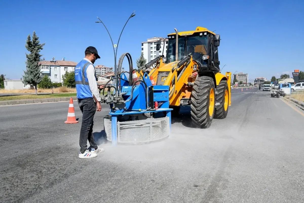 Battalgazi Ve Yeşilyurt’ta Sürüş Konforunu Arttırmayı Hedefliyor.