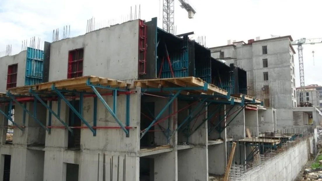 Malatya’da Şantiyede İş Kazası: Bir İşçi Ağır Yaralandı