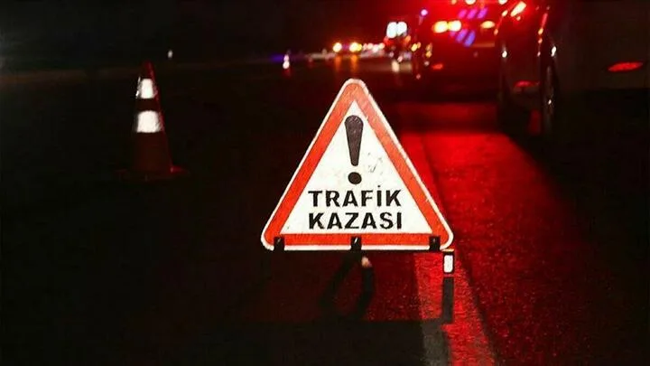 Battalgazi’de Otobüs ile Otomobil Çarpıştı: 2 Yaralı