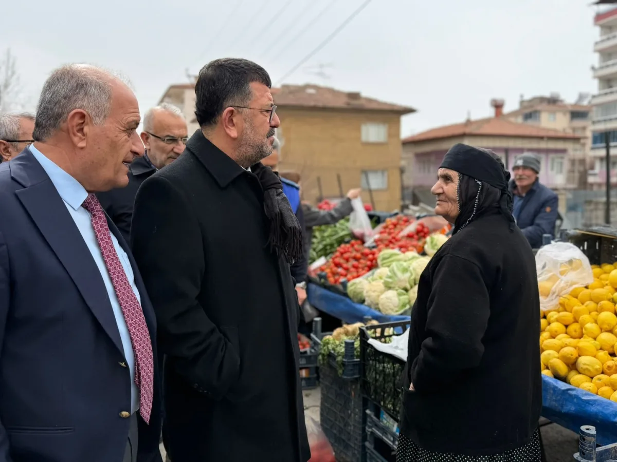 Chp Malatya Milletvekili Veli Ağbaba Hekimhan’da Vatandaşlarla Buluştu