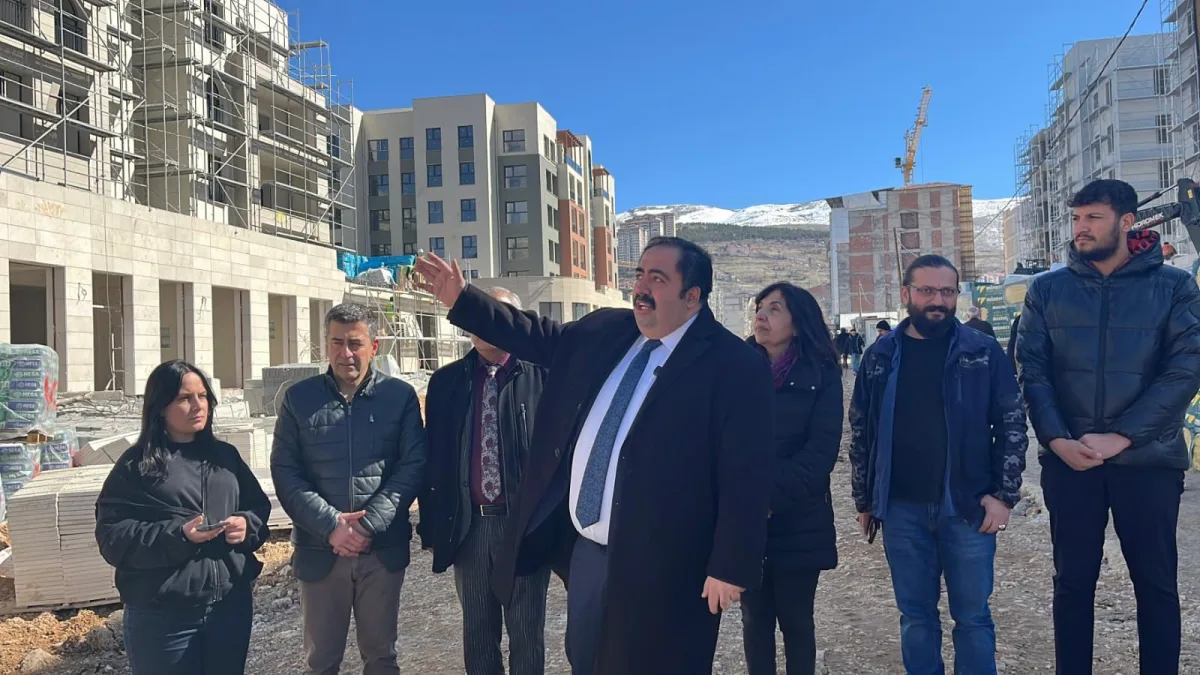 Başkan Yıldız; “Çarşıdaki Dükkanlar Ticaret Yapmaya Elverişli Değil”