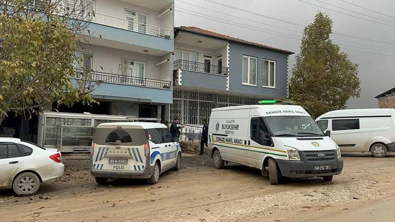 Malatya’da 17 Yaşındaki Genç Evinde Ölü Bulundu: Soruşturma Başlatıldı