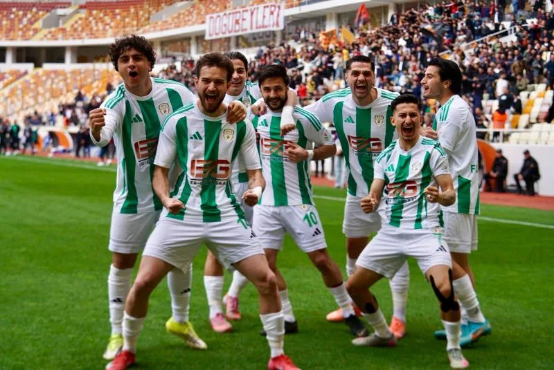 Yeşilyurtspor’dan Gol Resitali: Karaköprü Belediyespor’a 6-2