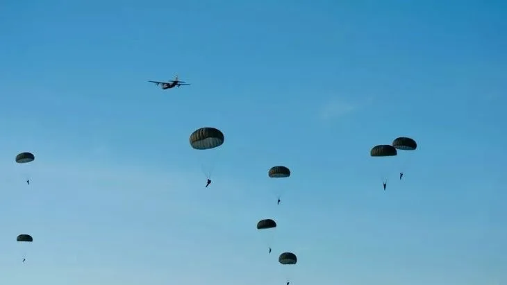 Rus-Ukrayna savaşının 7. günü: Rus hava birlikleri Harkov'a indi