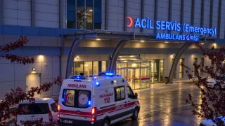 Bıçaklı Saldırının Ardından Hastaneye Taksiyle Gitti