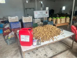 İncirde Büyük Skandal! 3 Ton İnciri Lavabo Açıcıyla Beyazlatıp Satacaklardı
